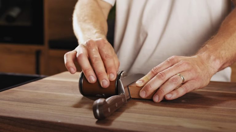 How to Use a Rolling Knife Sharpener: A Step-by-Step Guide