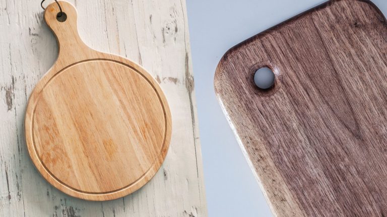Maple Vs Walnut Cutting Board